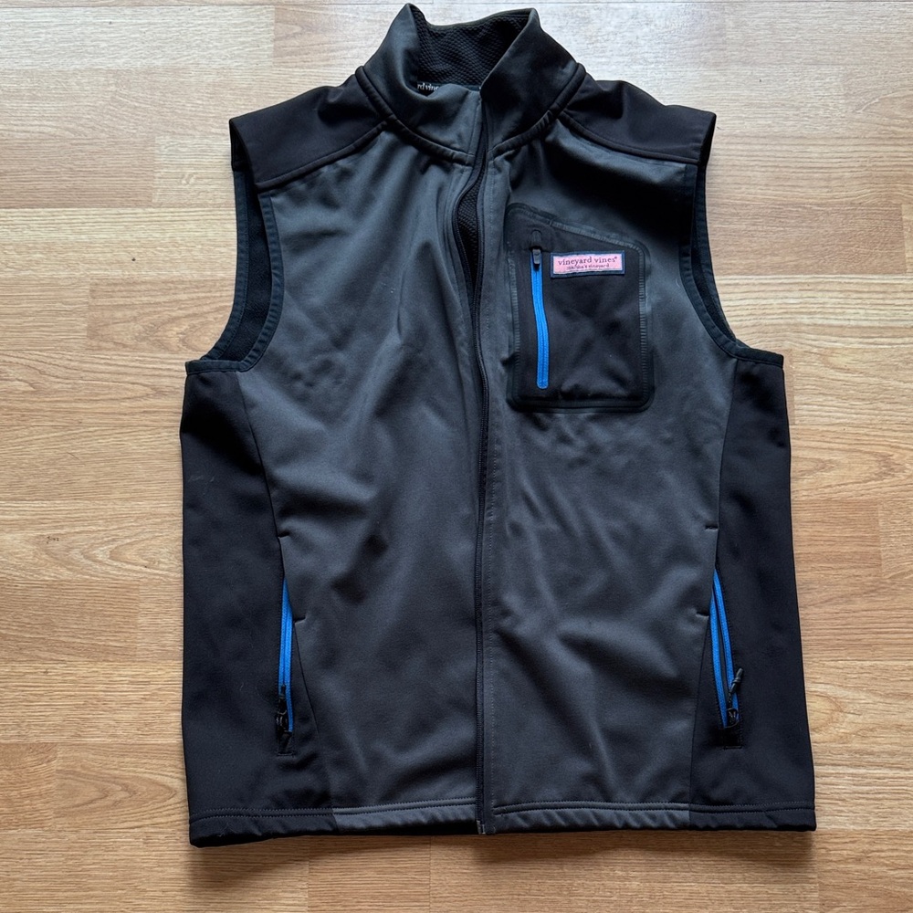 Vineyard Vines Black and Blue Vest